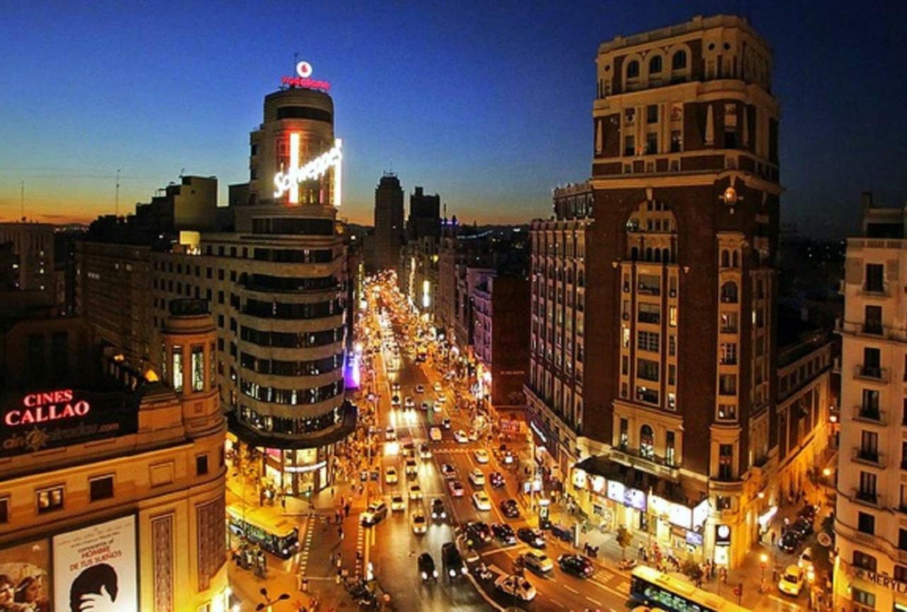 Atico En El Centro De Madrid - Calle Jardines Bagian luar foto